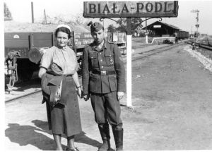 biala podlaskie - soldier with nurse515